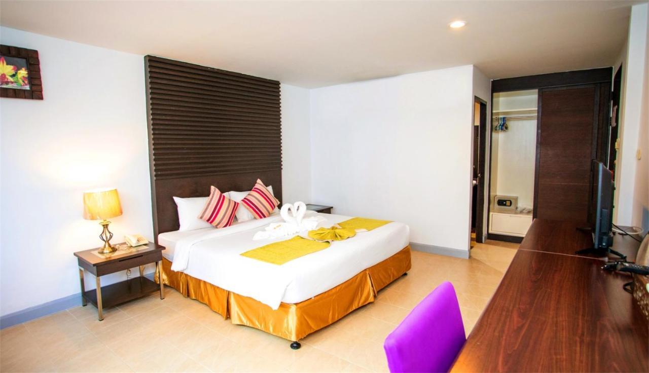 Готель Sino House Patong Екстер'єр фото