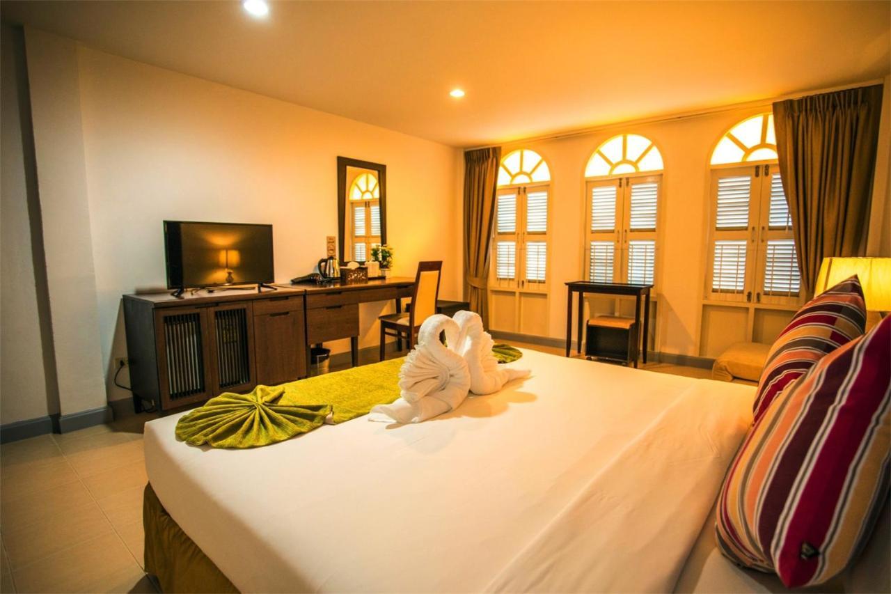 Готель Sino House Patong Екстер'єр фото