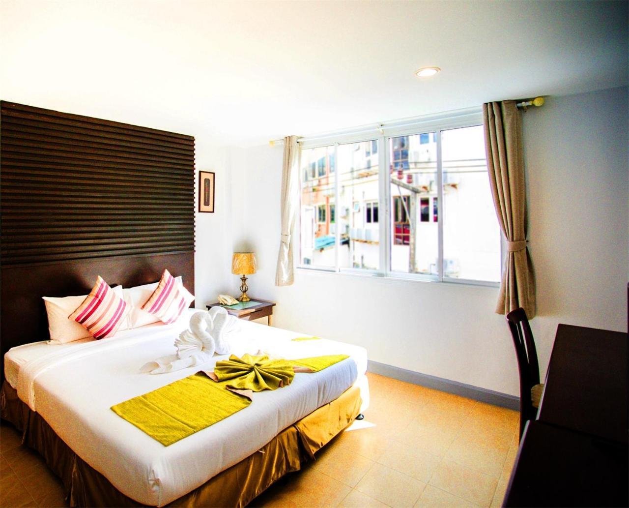 Готель Sino House Patong Екстер'єр фото