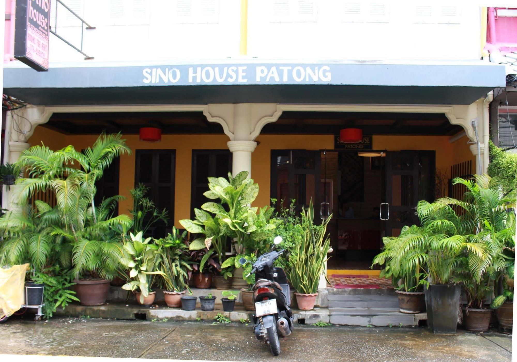 Готель Sino House Patong Екстер'єр фото