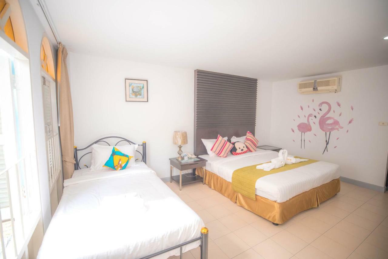 Готель Sino House Patong Екстер'єр фото