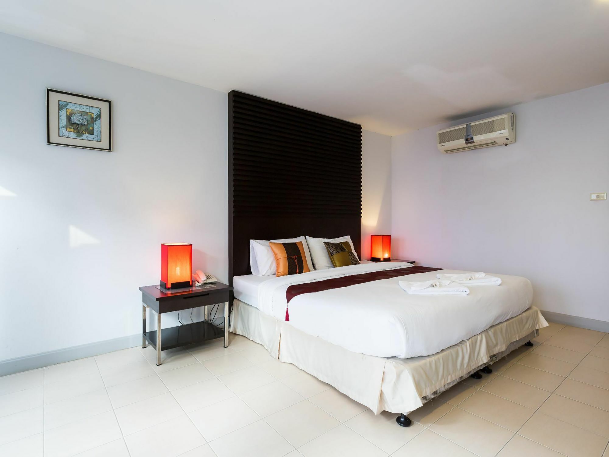 Готель Sino House Patong Екстер'єр фото